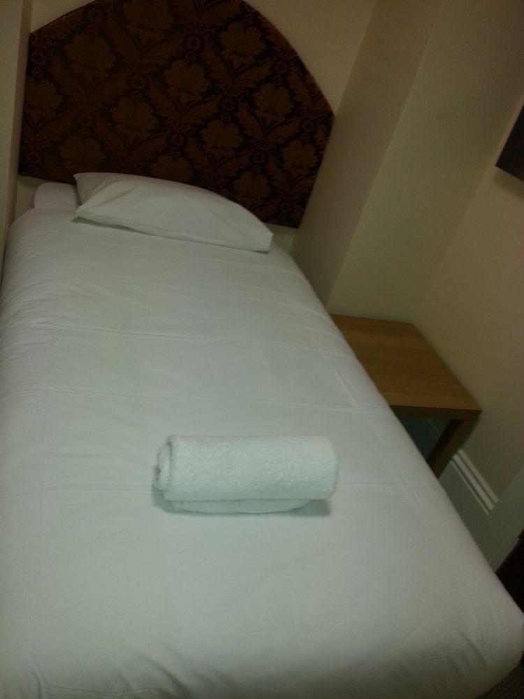 Rock Hotel Dublin ダブリン エクステリア 写真